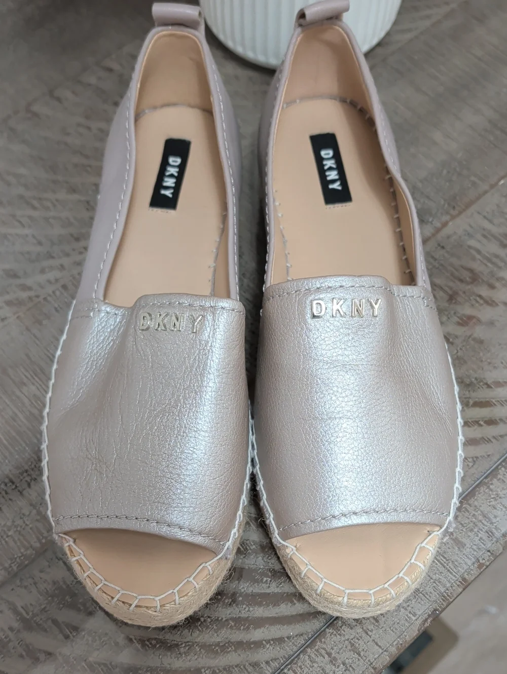 Dkny color this metallic